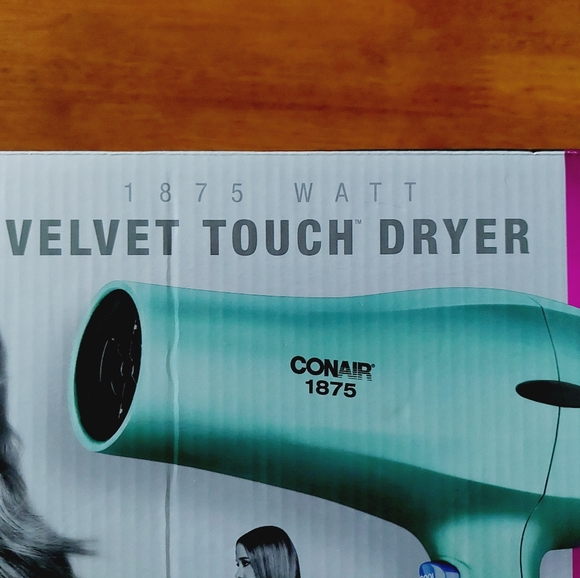 Conair 1875 Watt velvet touch dryer. - Picture 10 of 12